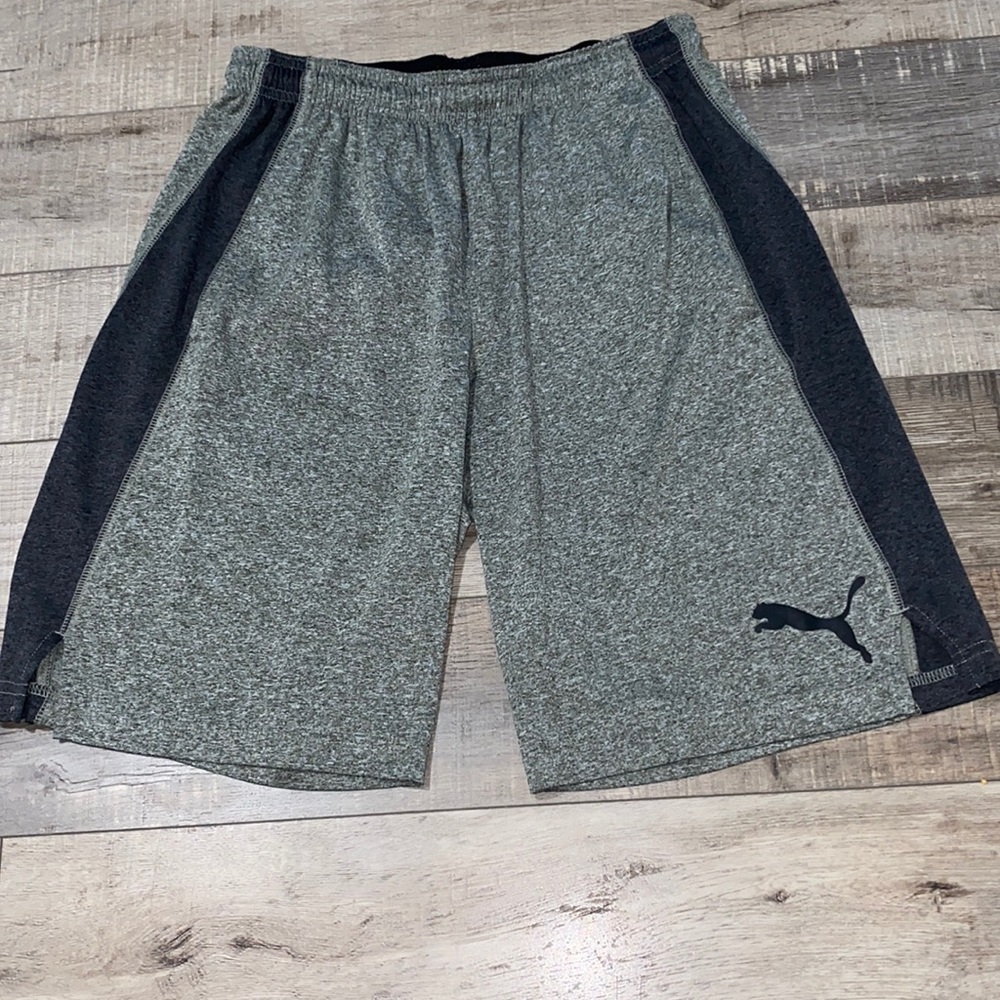 Puma shorts size Small
